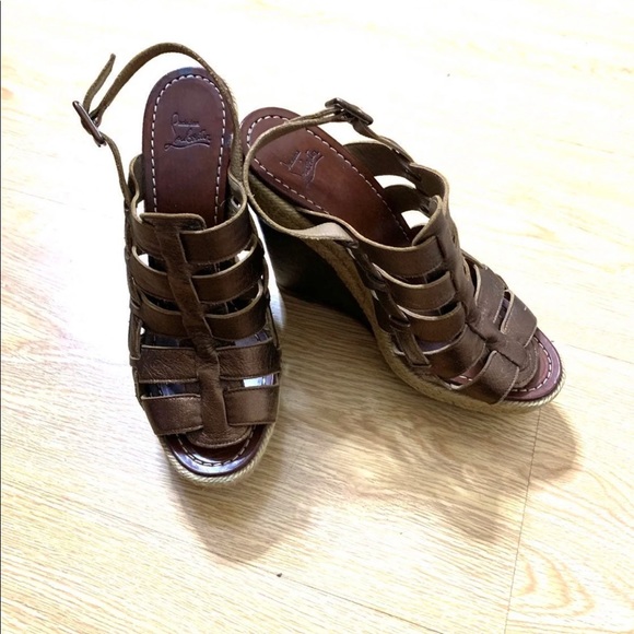 SOLD! THERES MORE STAY TUNE! Christian louboutin - Picture 1 of 7